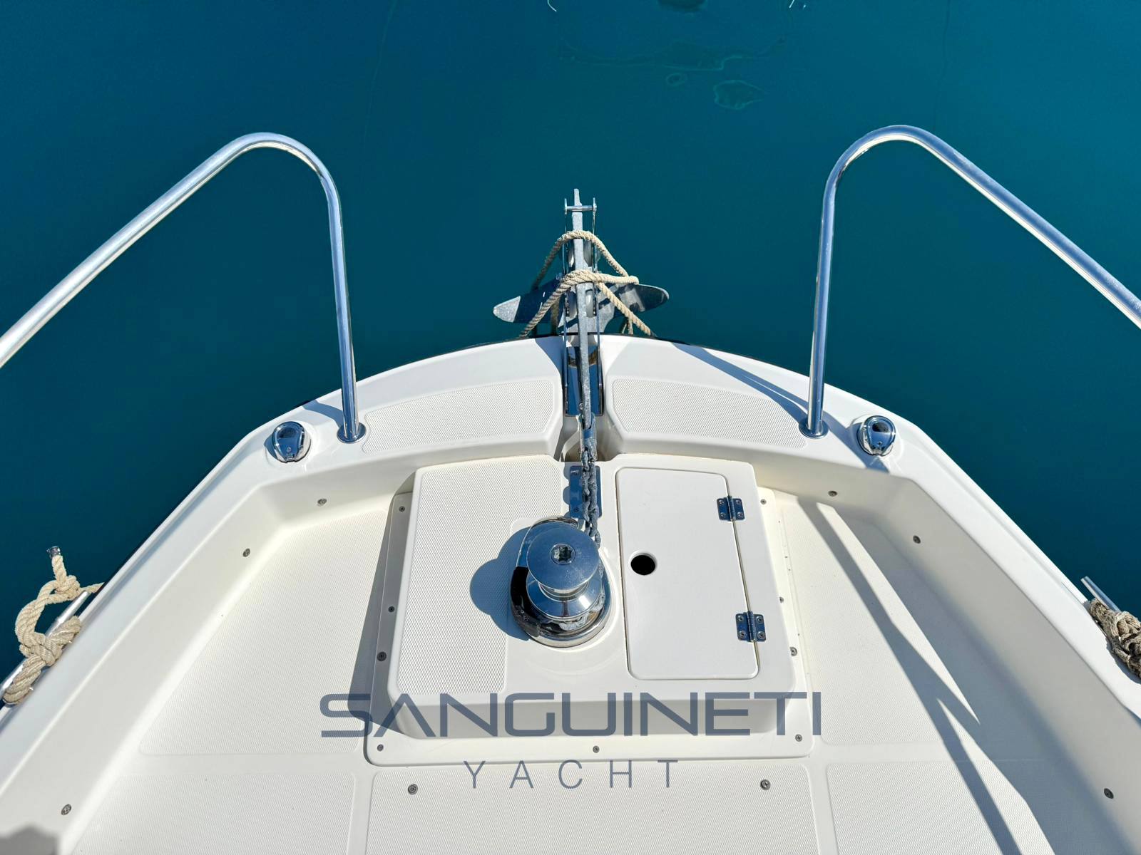 Quick silver Activ 675 sundeck Day cruiser used