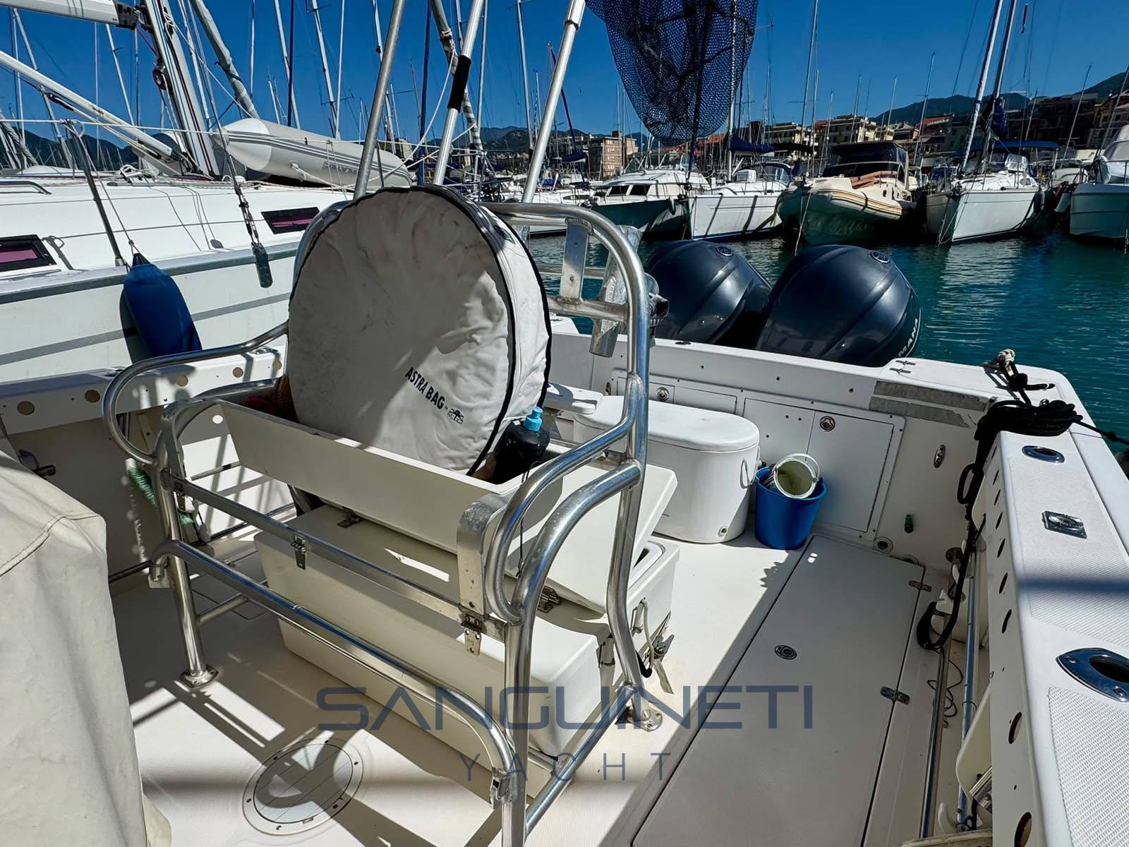 Edgewater 268 Motor boat used for sale