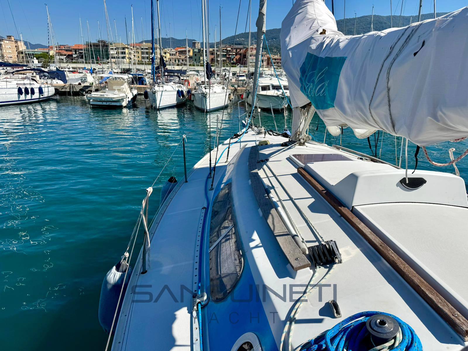 Comar comet 1050 Barco de vela usado para venta