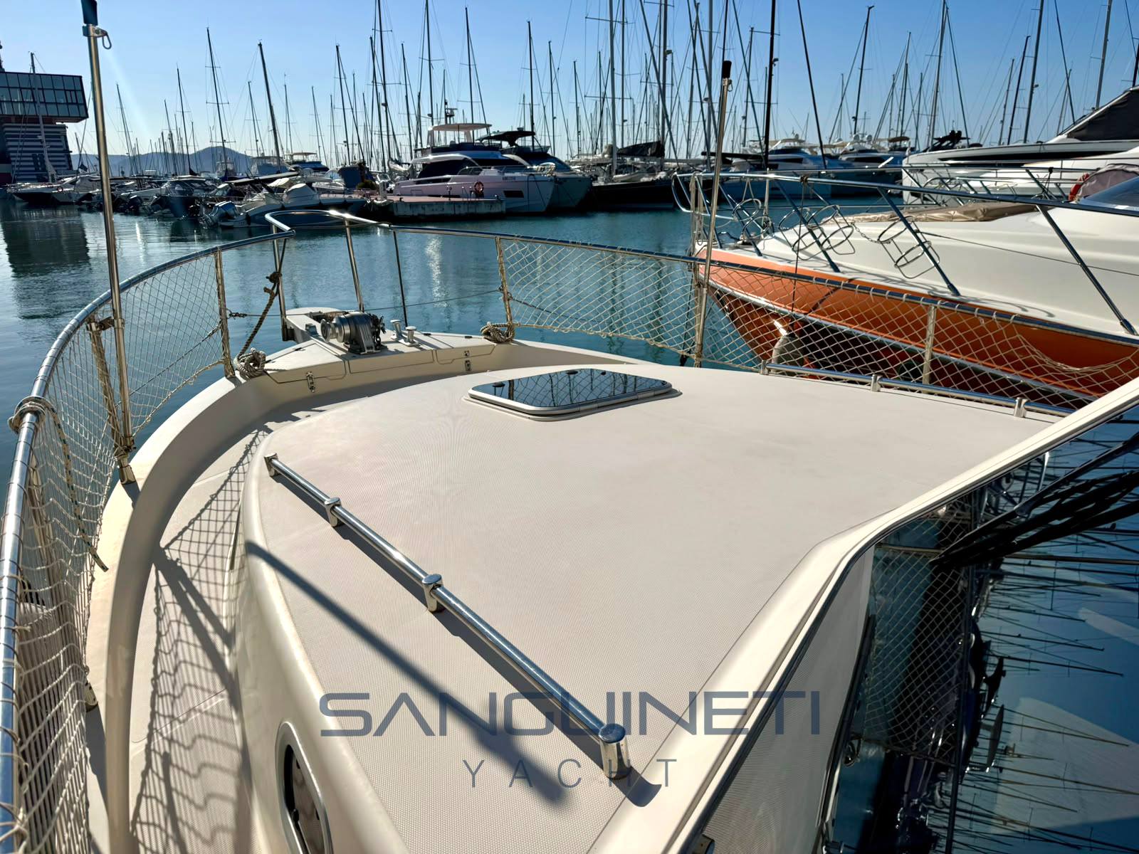 Sciallino 30 fly Моторная лодка используется для продажи
