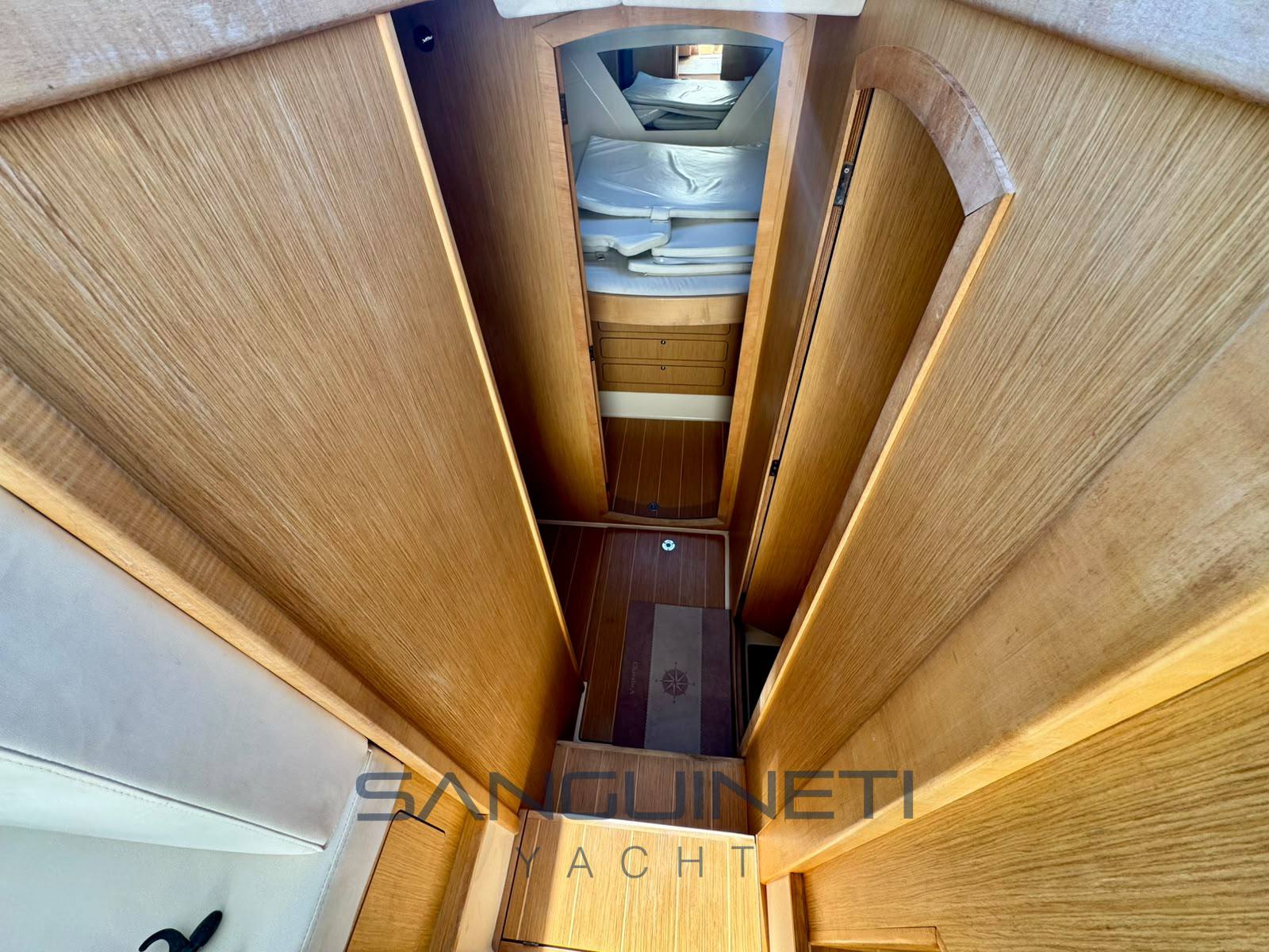 Sciallino 30 fly Моторная лодка используется для продажи