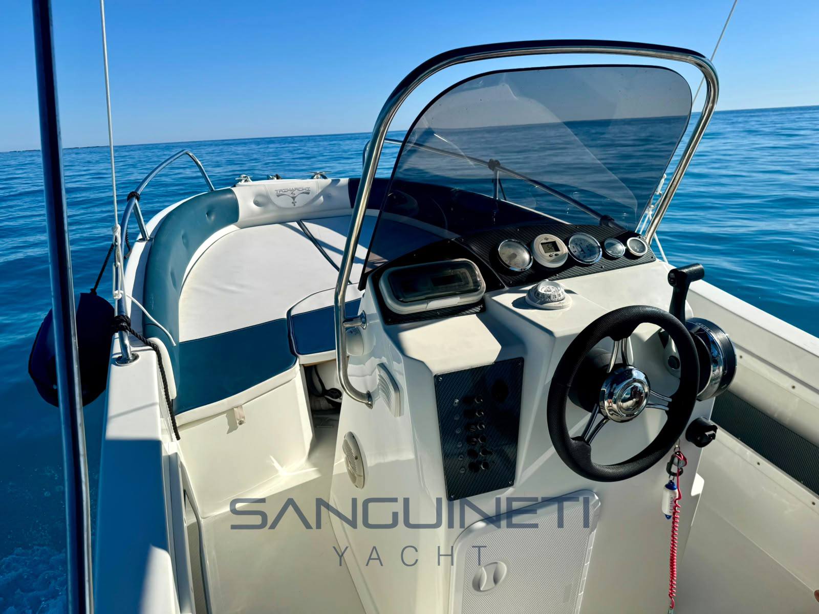 Trimarchi 57 s Фото