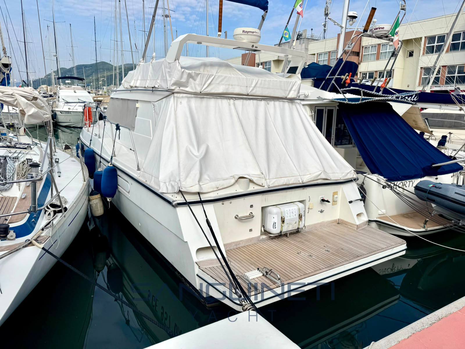 Azimut Az 35 使用