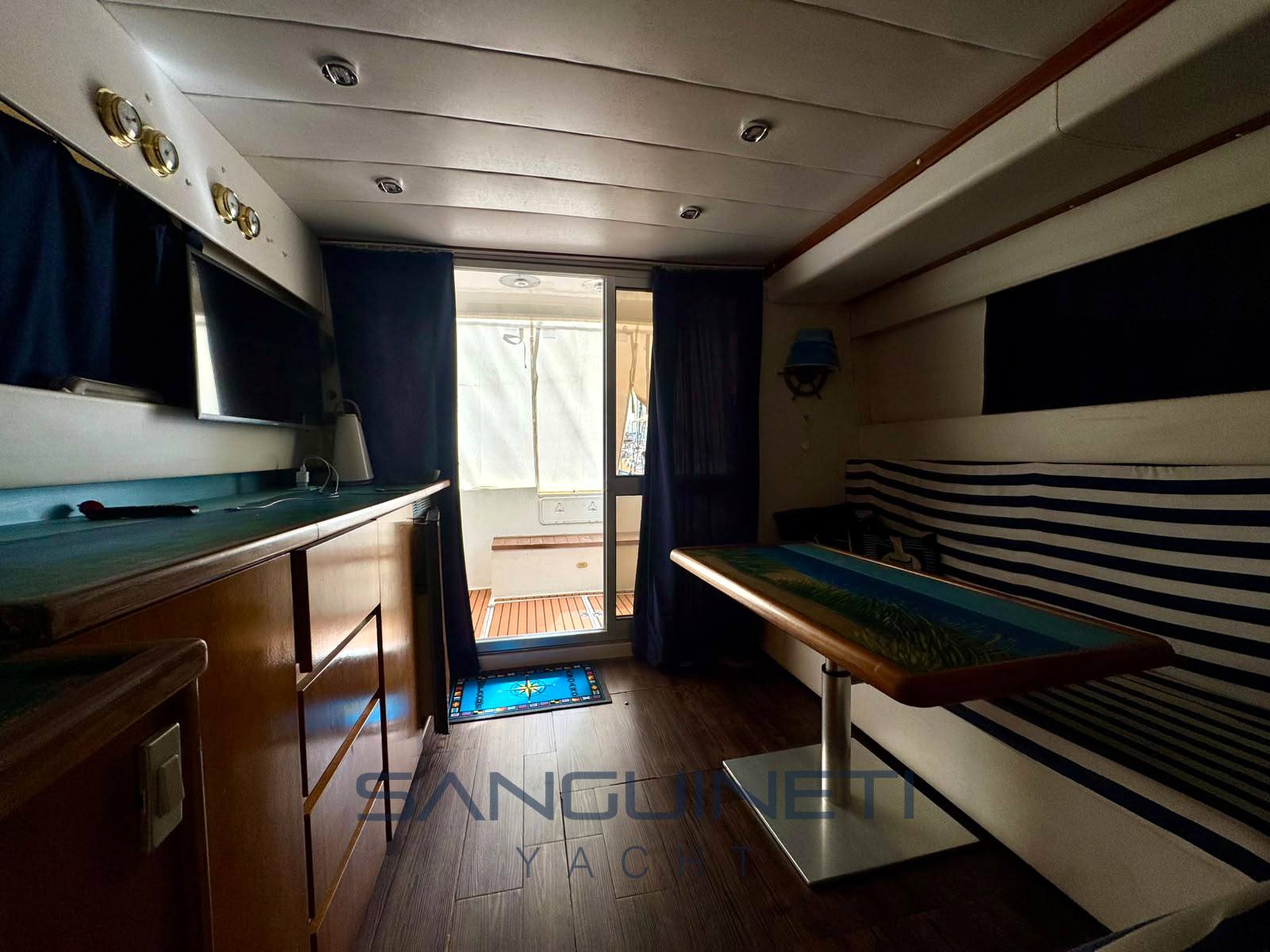 Azimut Az 35 1989