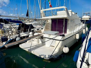 Azimut Yachts 37