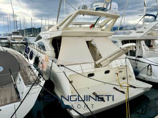 Ferretti Yachts 53