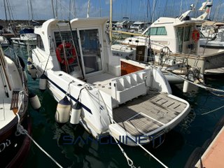 Rio Yachts 800 cabin fish