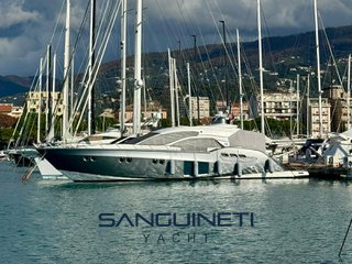 Sessa Marine C 68 hard top