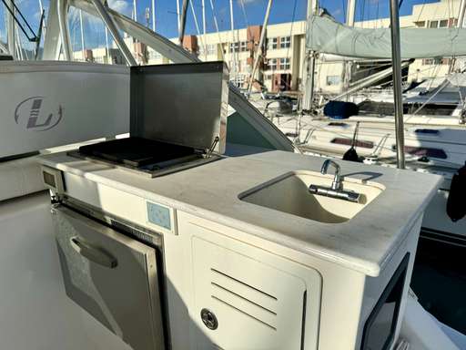 Luhrs Luhrs 37 open