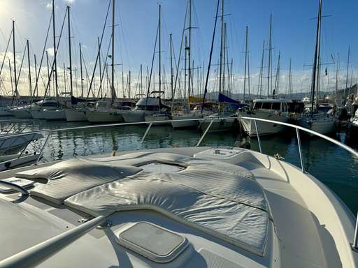 Luhrs Luhrs 37 open