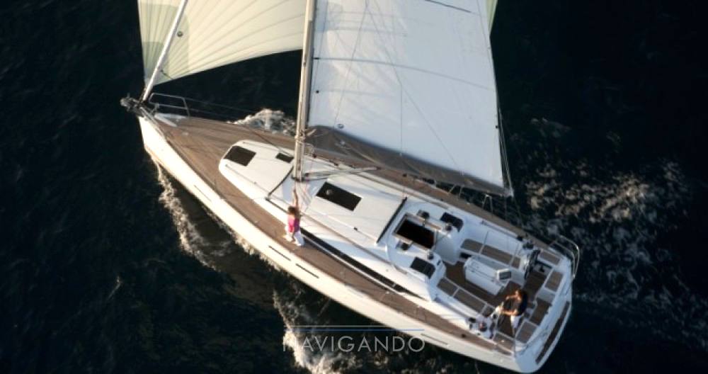 Beneteau 38.1