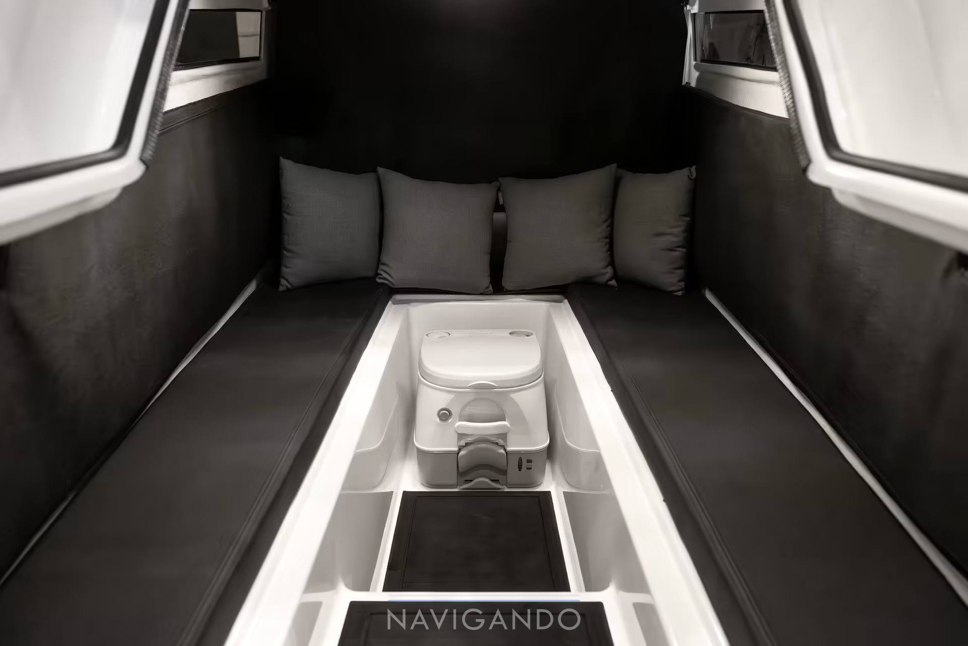 Iron boats 907 t-top 0