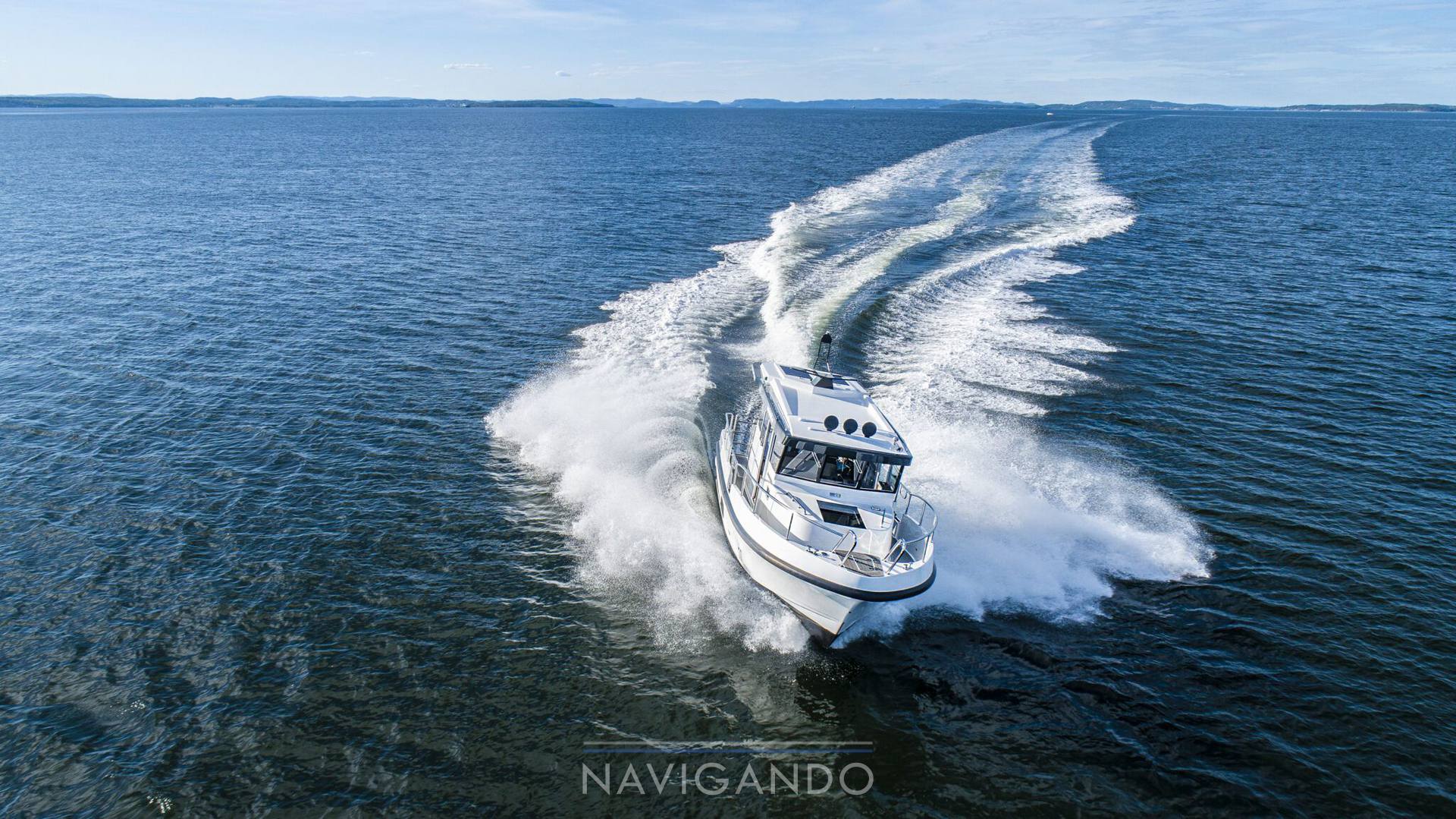 Nordstar 31+ Barco a motor novo para venda