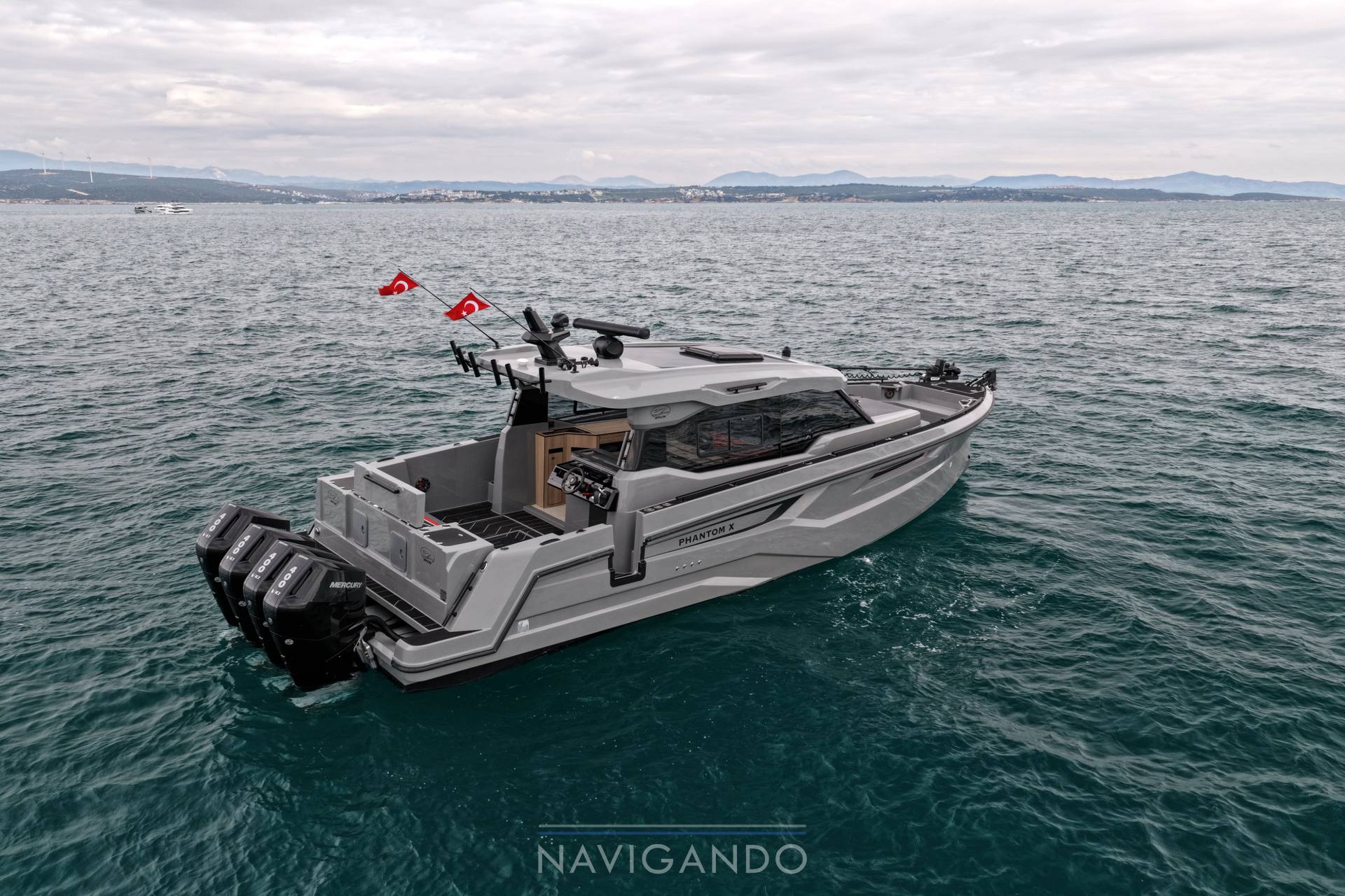 Sancak 12 phantom barca a motore