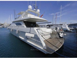Ferretti yacht 70