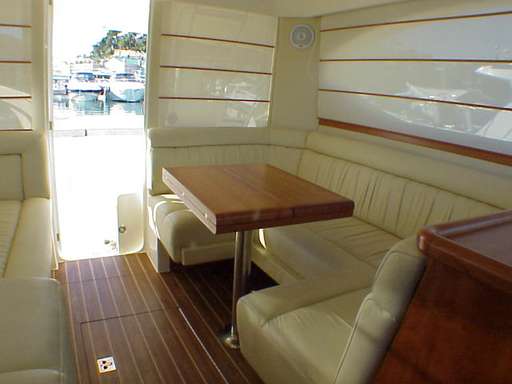 Riviera marine Riviera marine Riviera 33 fly