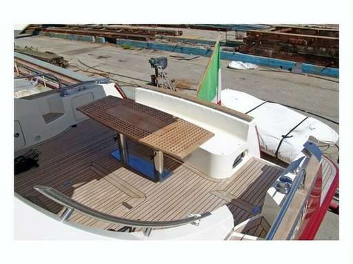 Cantieri estensi Cantieri estensi Goldstar 54 s