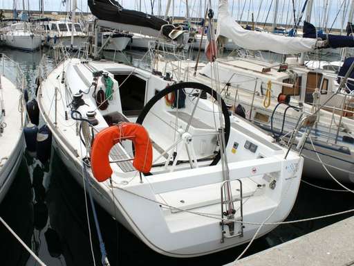 Beneteau Beneteau 35 first