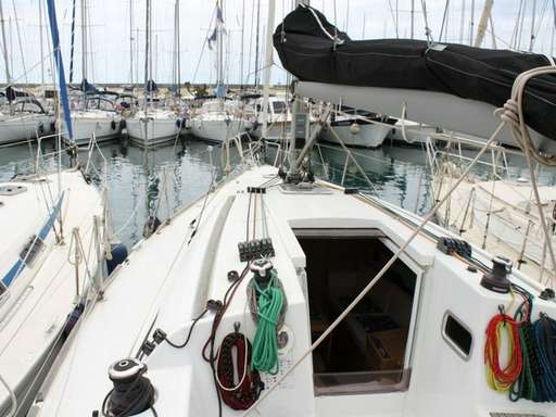 Beneteau Beneteau 35 first