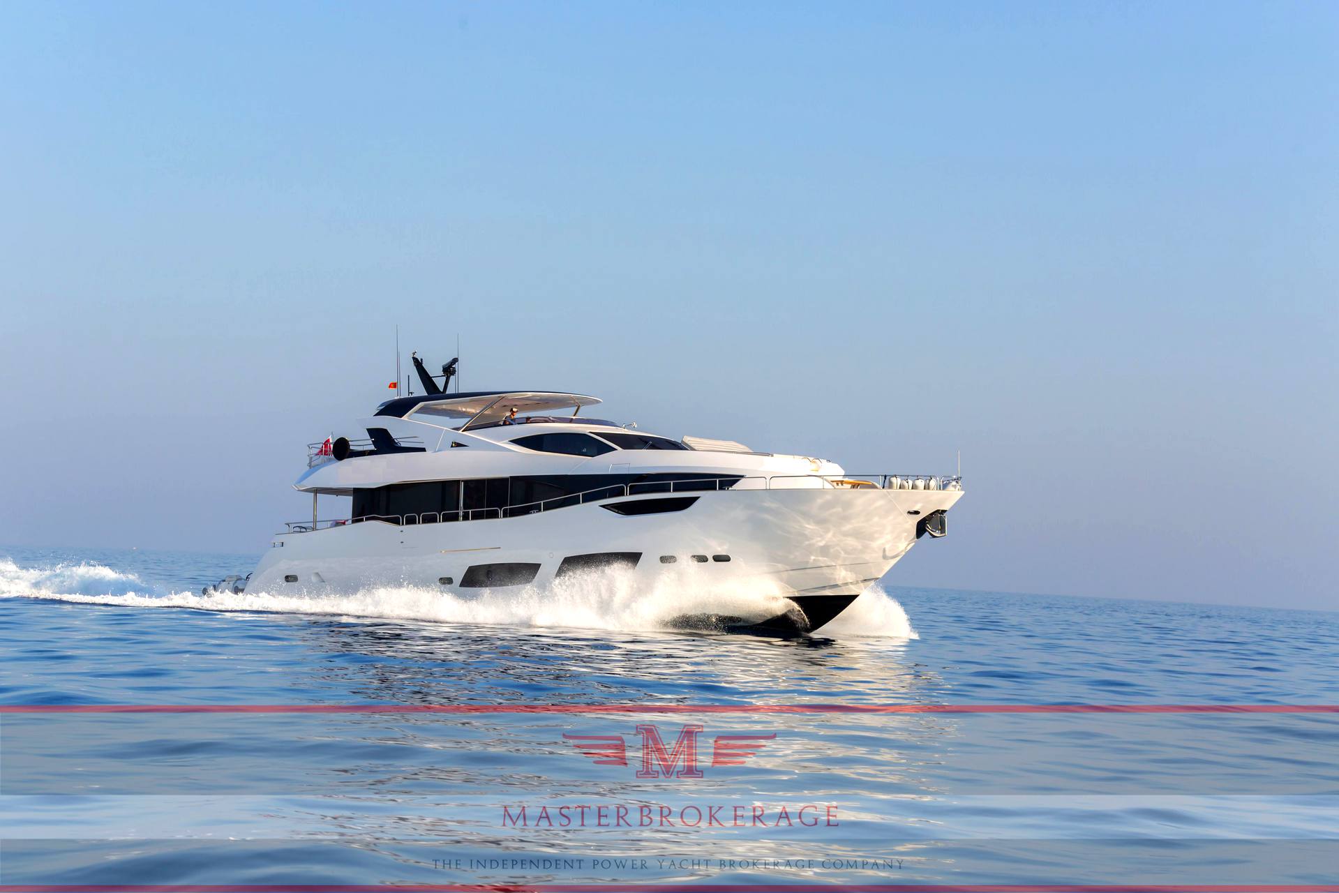 Sunseeker 95 yacht