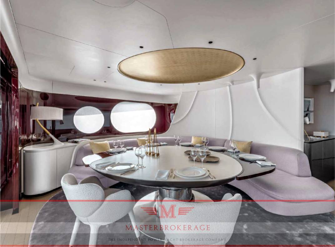 Azimut Grande 38 trideck Photo