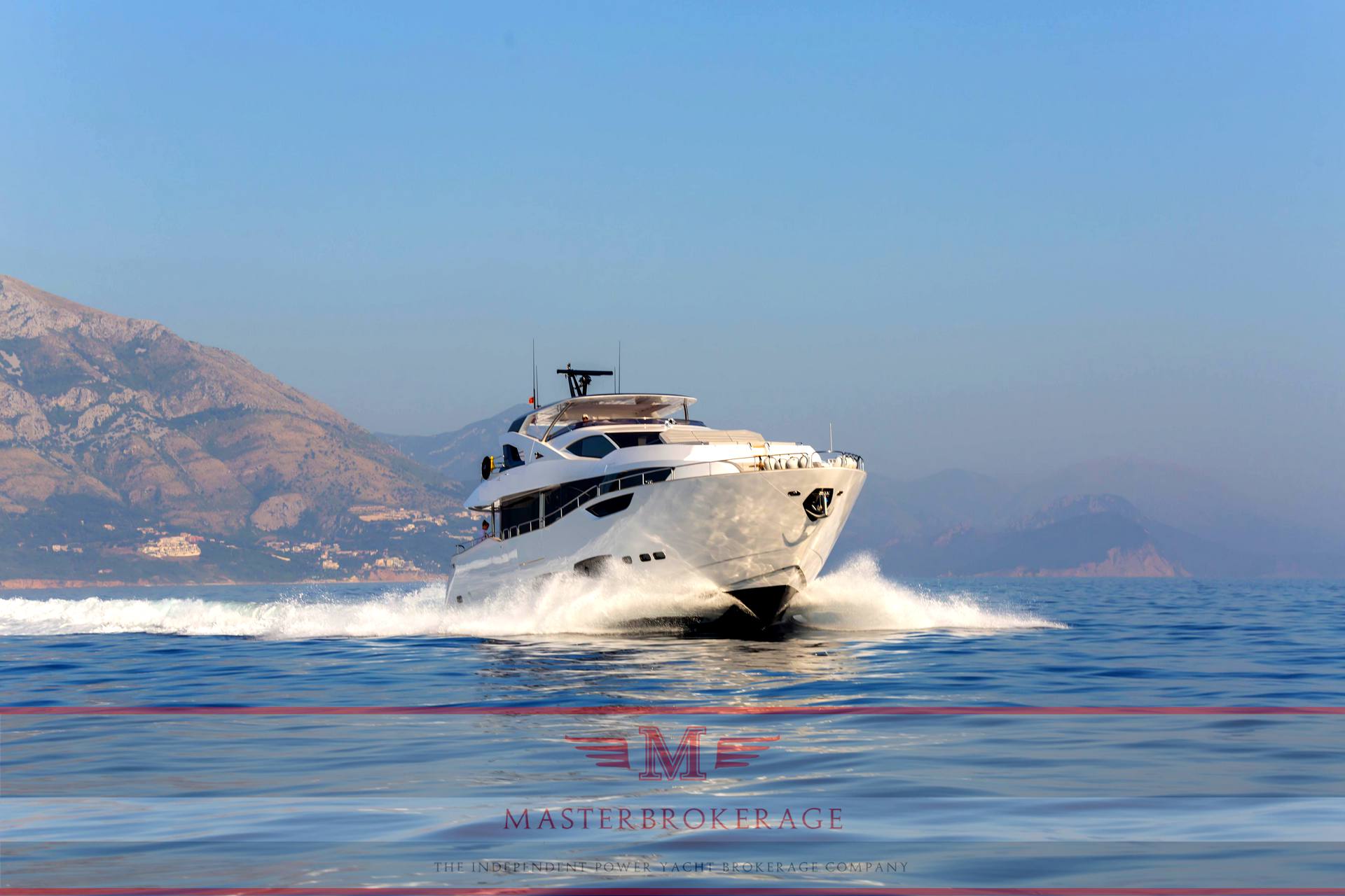 Sunseeker 95 yacht Флайбридж