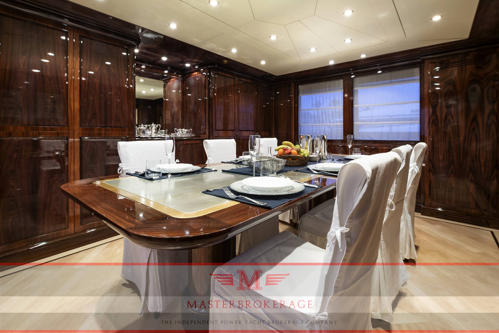 Baglietto 33 metri Displacement used