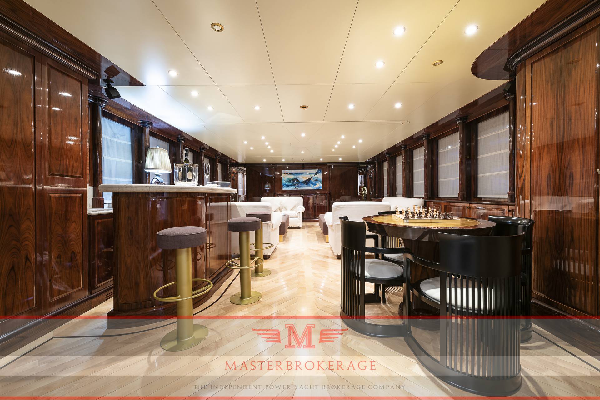 Baglietto 33 metri Displacement