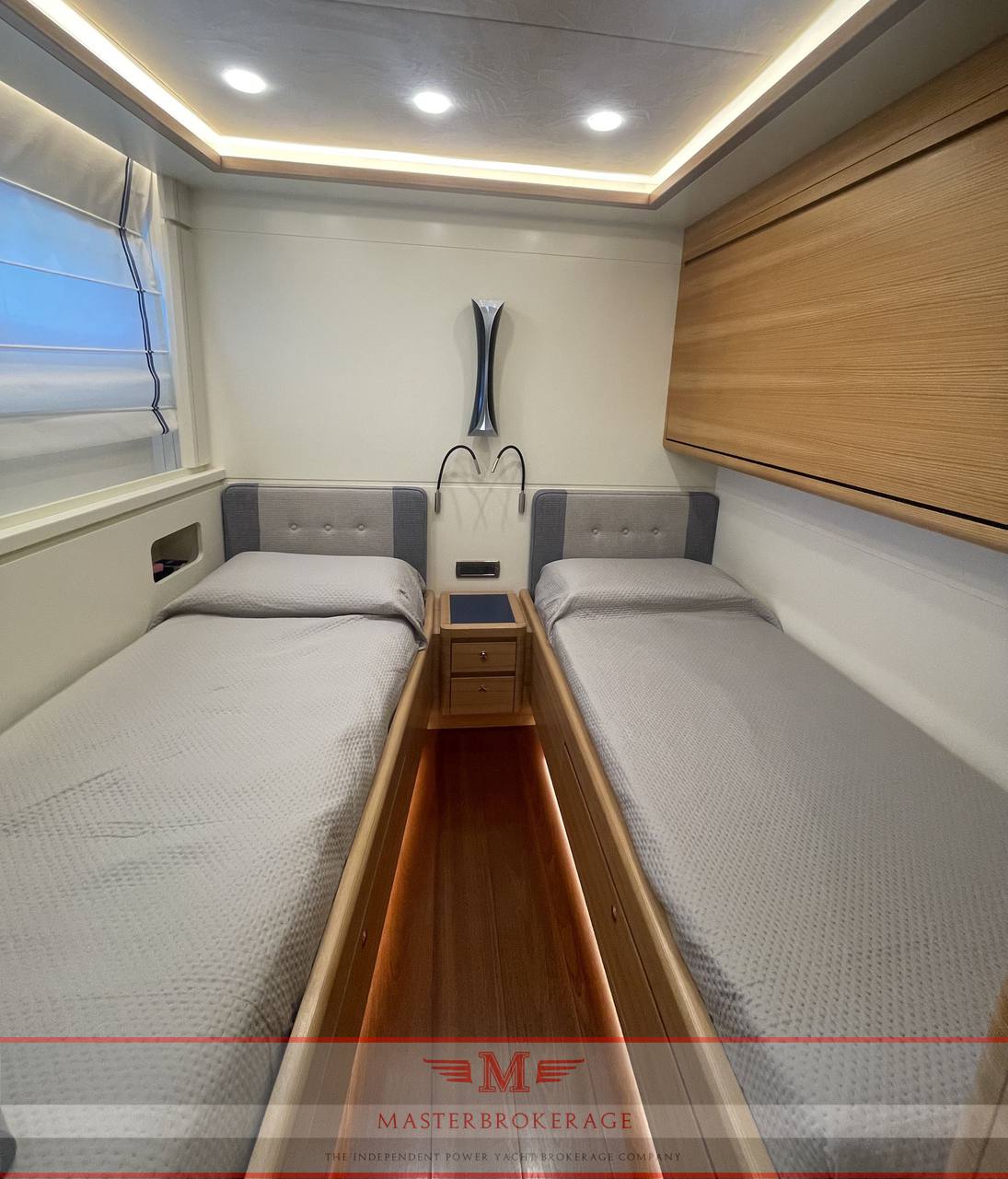 Cantiere delle marche Darwin class 86’ Barca a motore usata in vendita