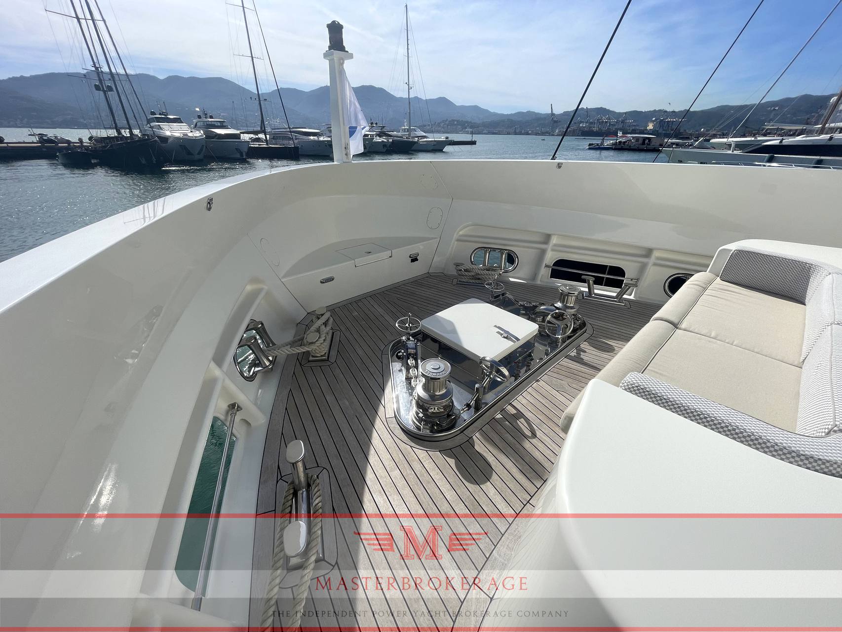 Cantiere delle marche Darwin class 86’ Dislocanti usato