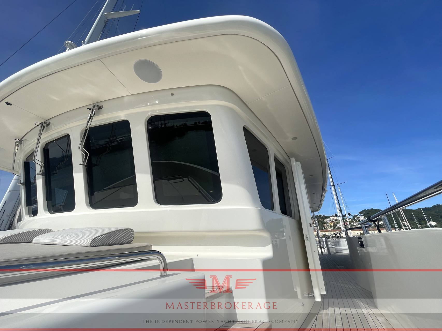 Cantiere delle marche Darwin class 86’ fotografia