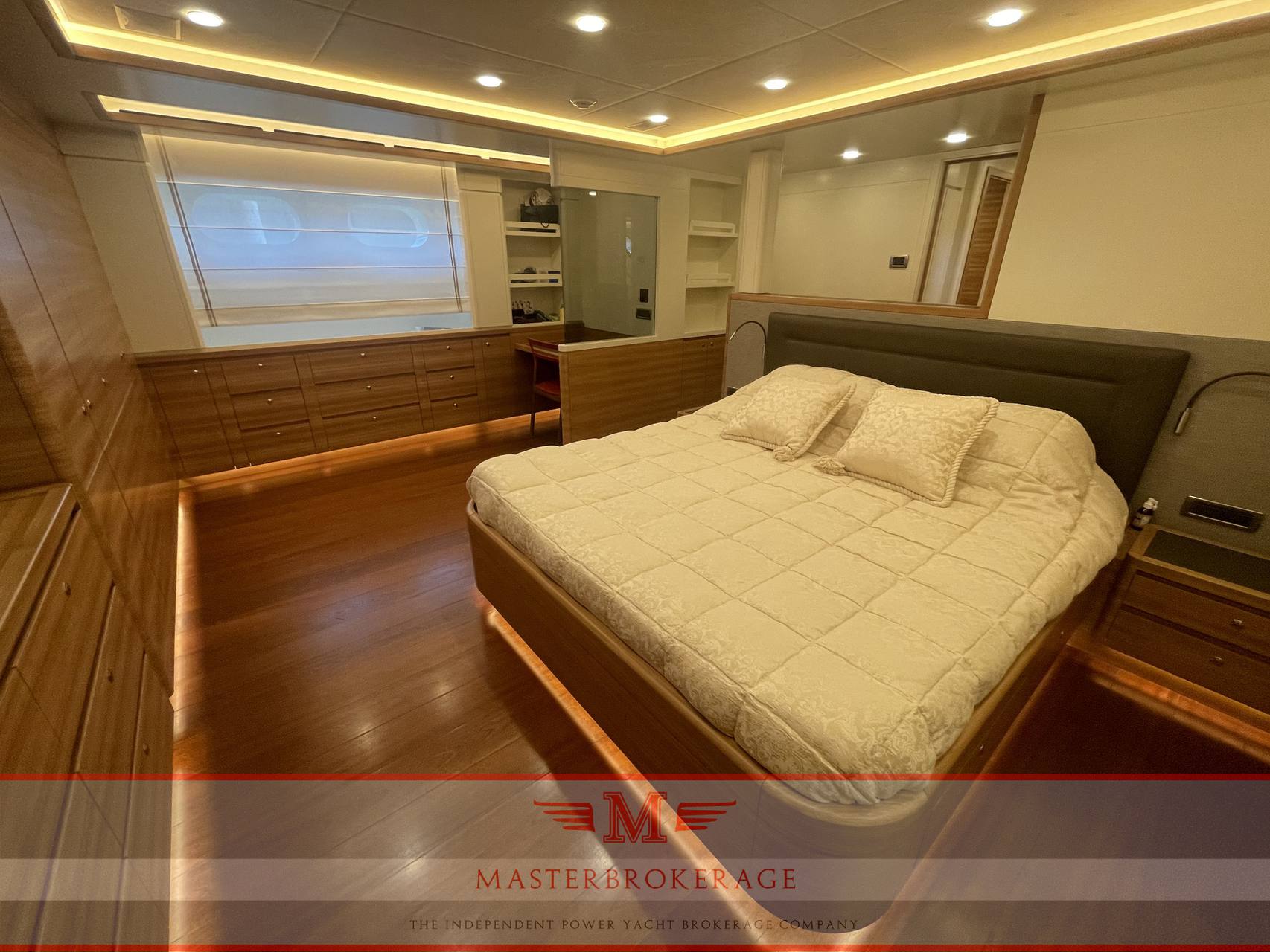 Cantiere delle marche Darwin class 86’ 