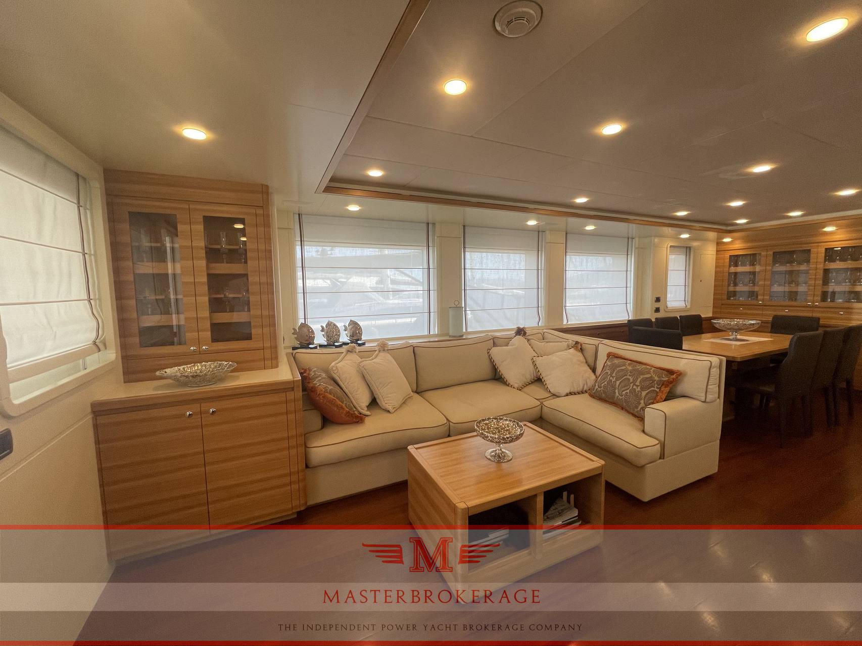 Cantiere delle marche Darwin class 86’ Barca a motore usata in vendita
