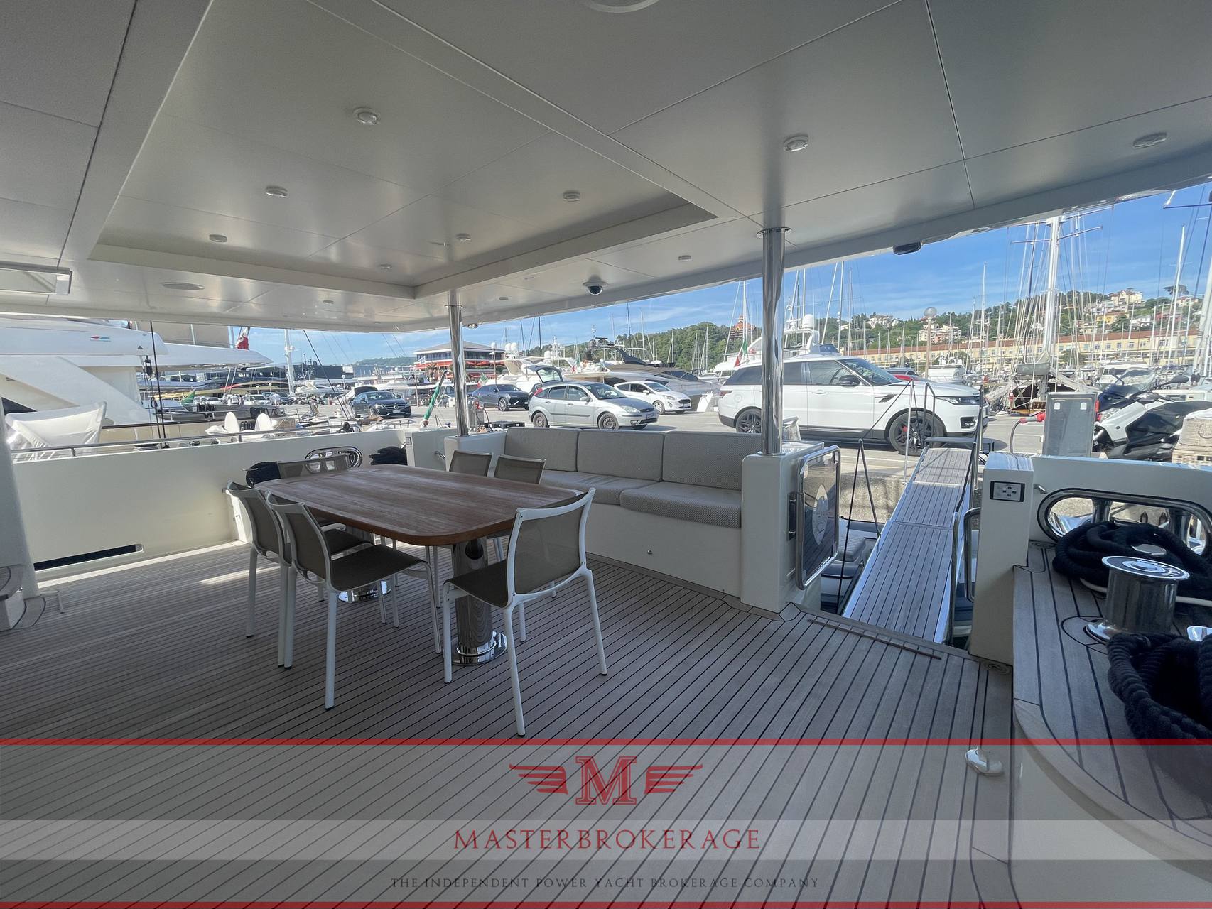 Cantiere delle marche Darwin class 86’ Barca a motore usata in vendita
