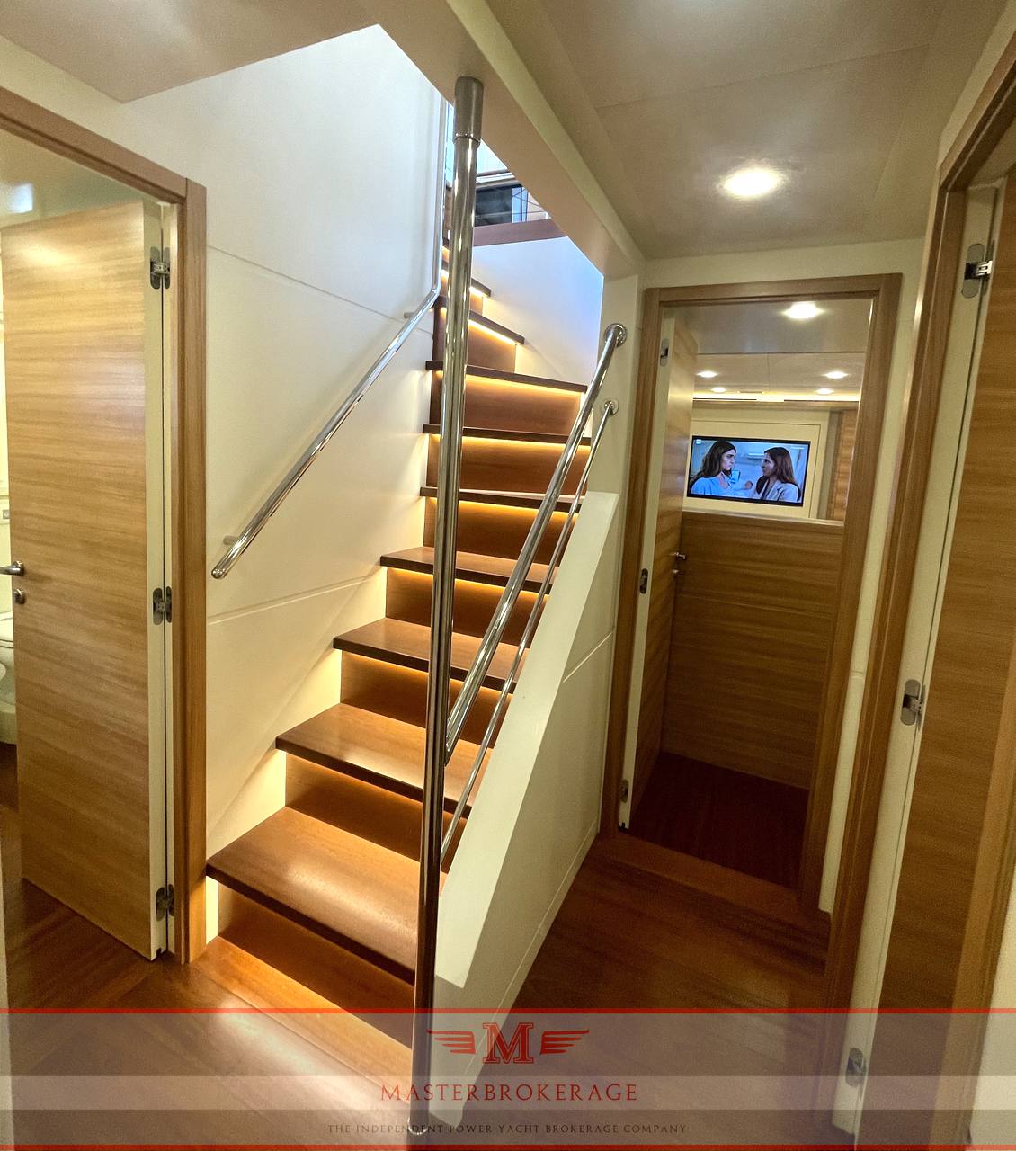 Cantiere delle marche Darwin class 86’ fotografia