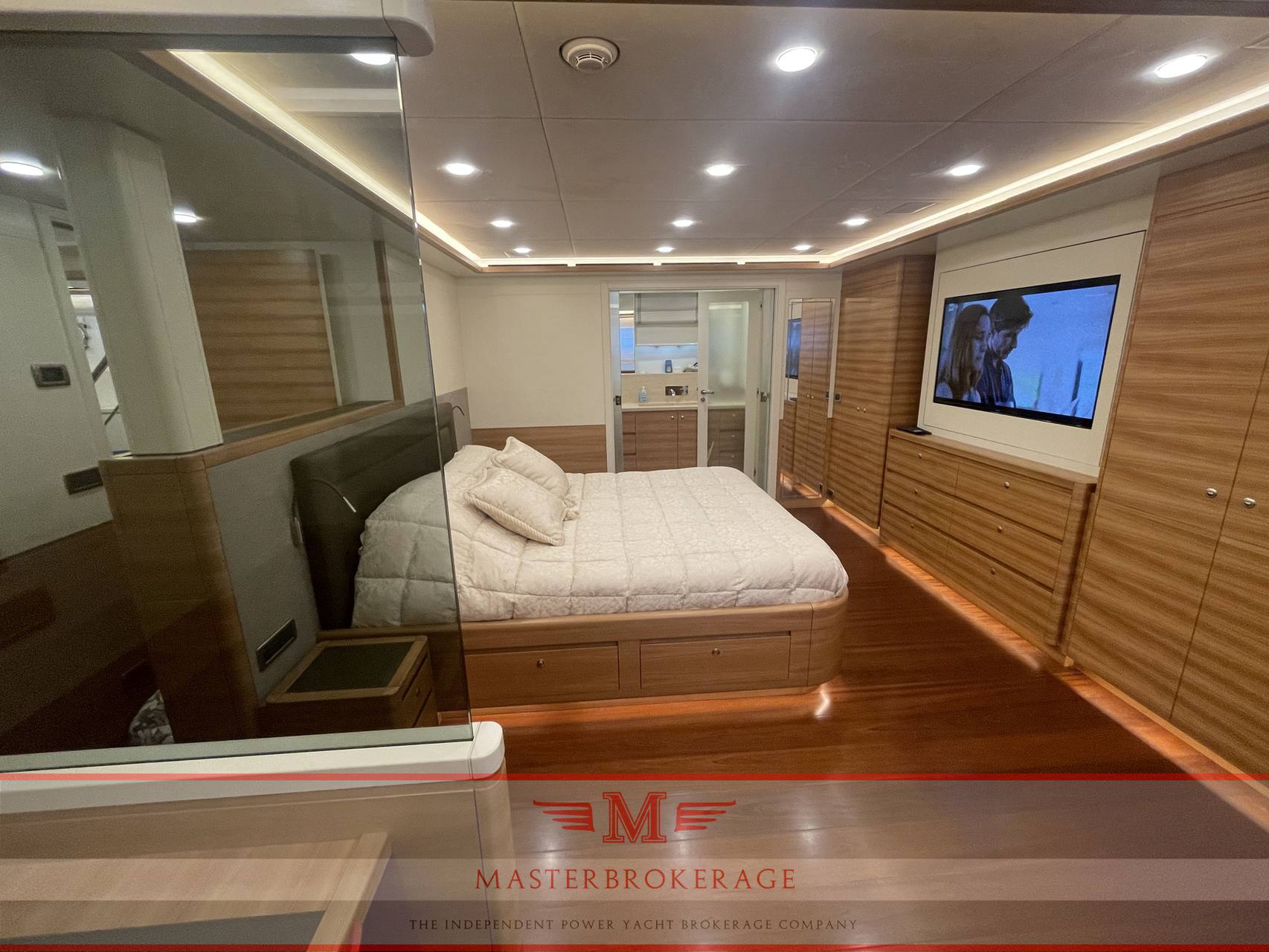 Cantiere delle marche Darwin class 86’ fotografia