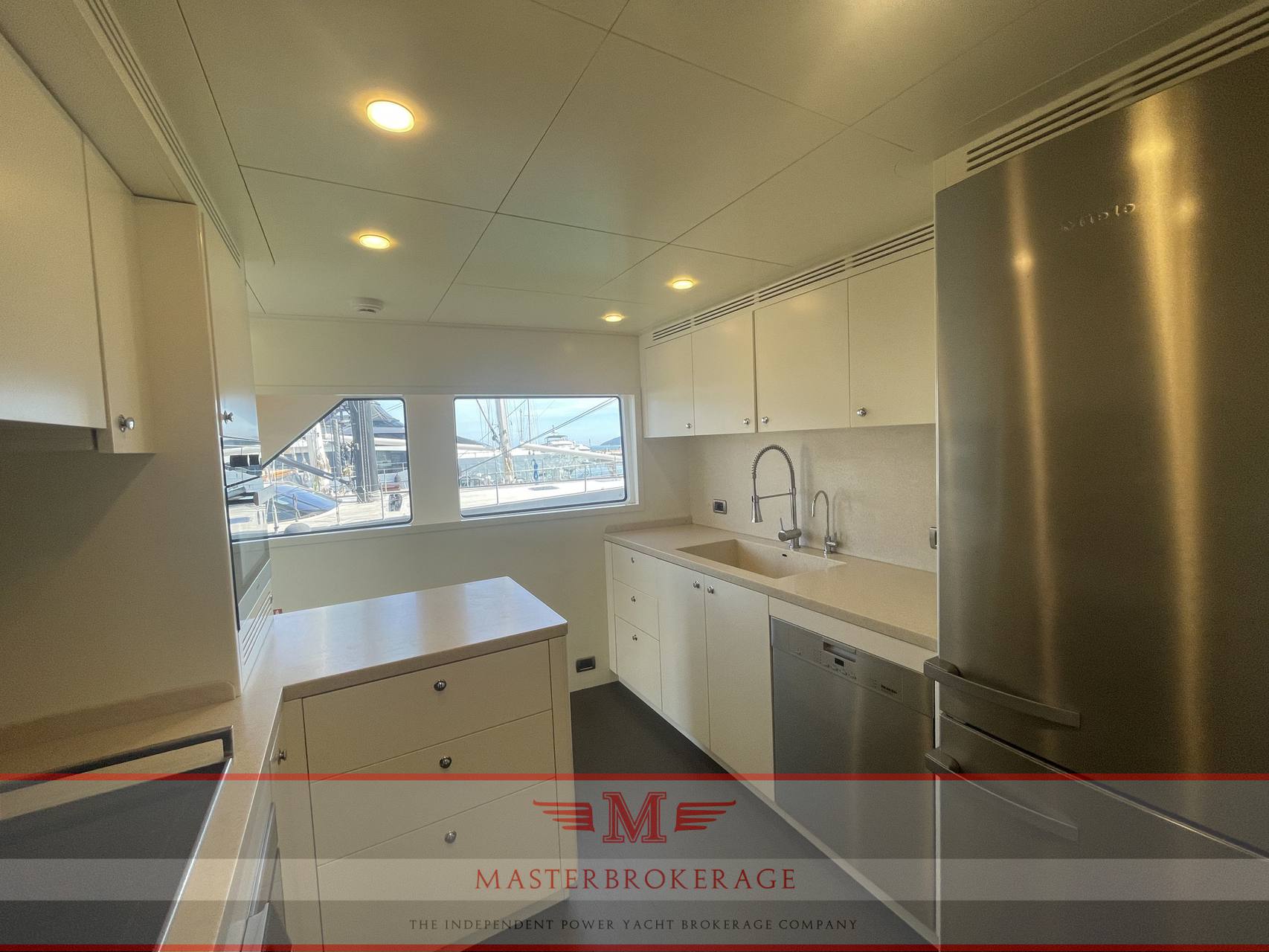 Cantiere delle marche Darwin class 86’ 