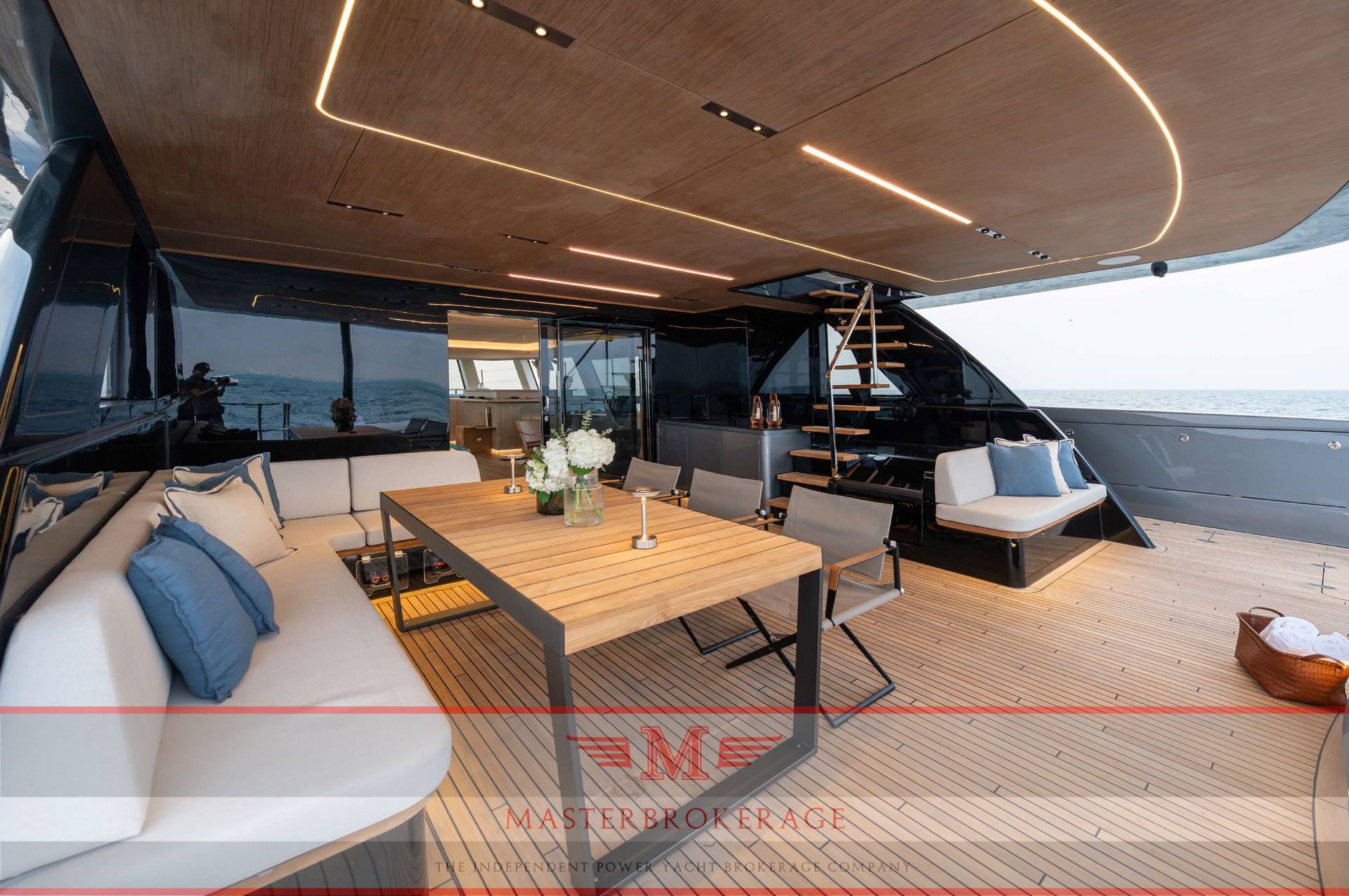 Sunreef yachts Ultima 88 Фото