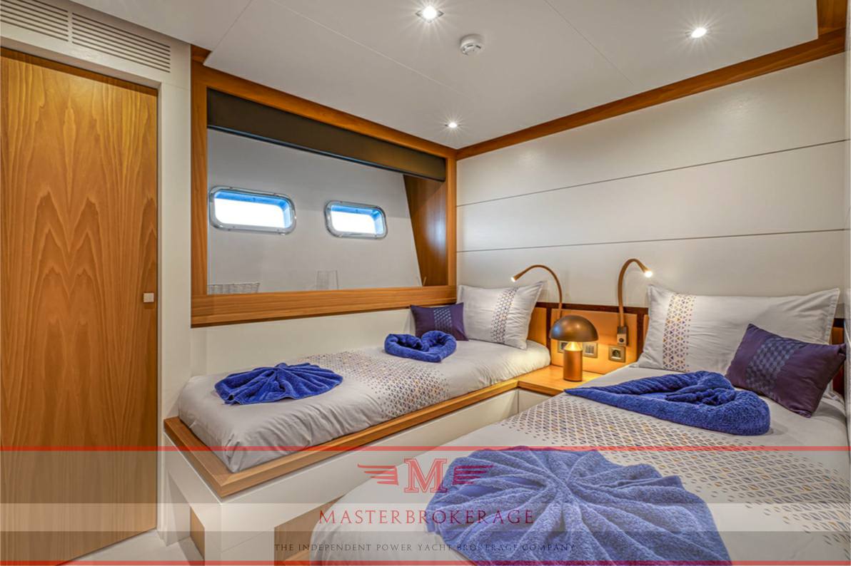 GUY COUACH YACHTS 37 metri Motorboot