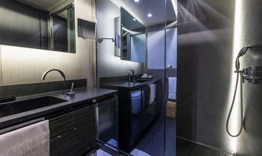 Admiral Admiral 40 metri