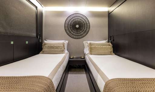 Admiral Admiral 40 metri