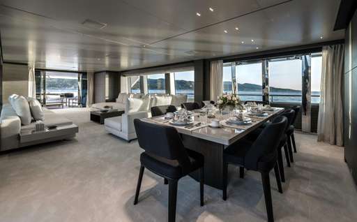 FERRETTI CUSTOM LINE FERRETTI CUSTOM LINE Navetta 42