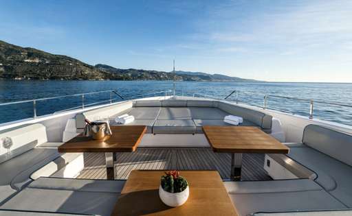 FERRETTI CUSTOM LINE FERRETTI CUSTOM LINE Navetta 42