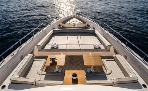 FERRETTI CUSTOM LINE FERRETTI CUSTOM LINE Navetta 42