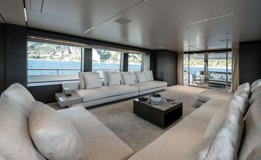 FERRETTI CUSTOM LINE FERRETTI CUSTOM LINE Navetta 42