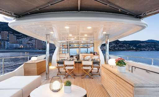 Ferretti custom line Ferretti custom line Navetta 26 crescendo