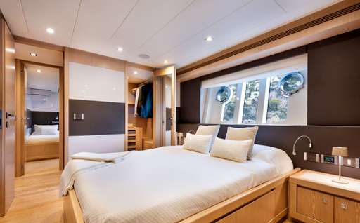 Ferretti custom line Ferretti custom line Navetta 26 crescendo