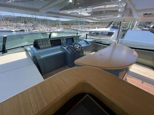 Firebird Firebird 26 metri