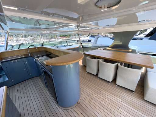 Firebird Firebird 26 metri