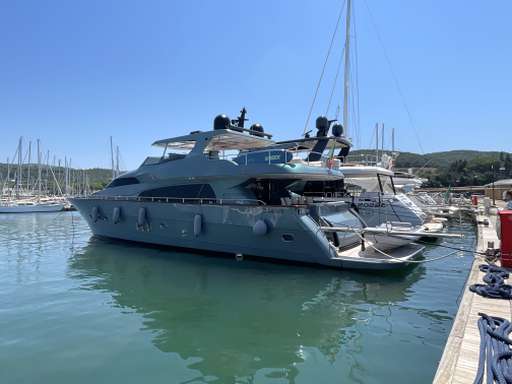 Firebird Firebird 26 metri